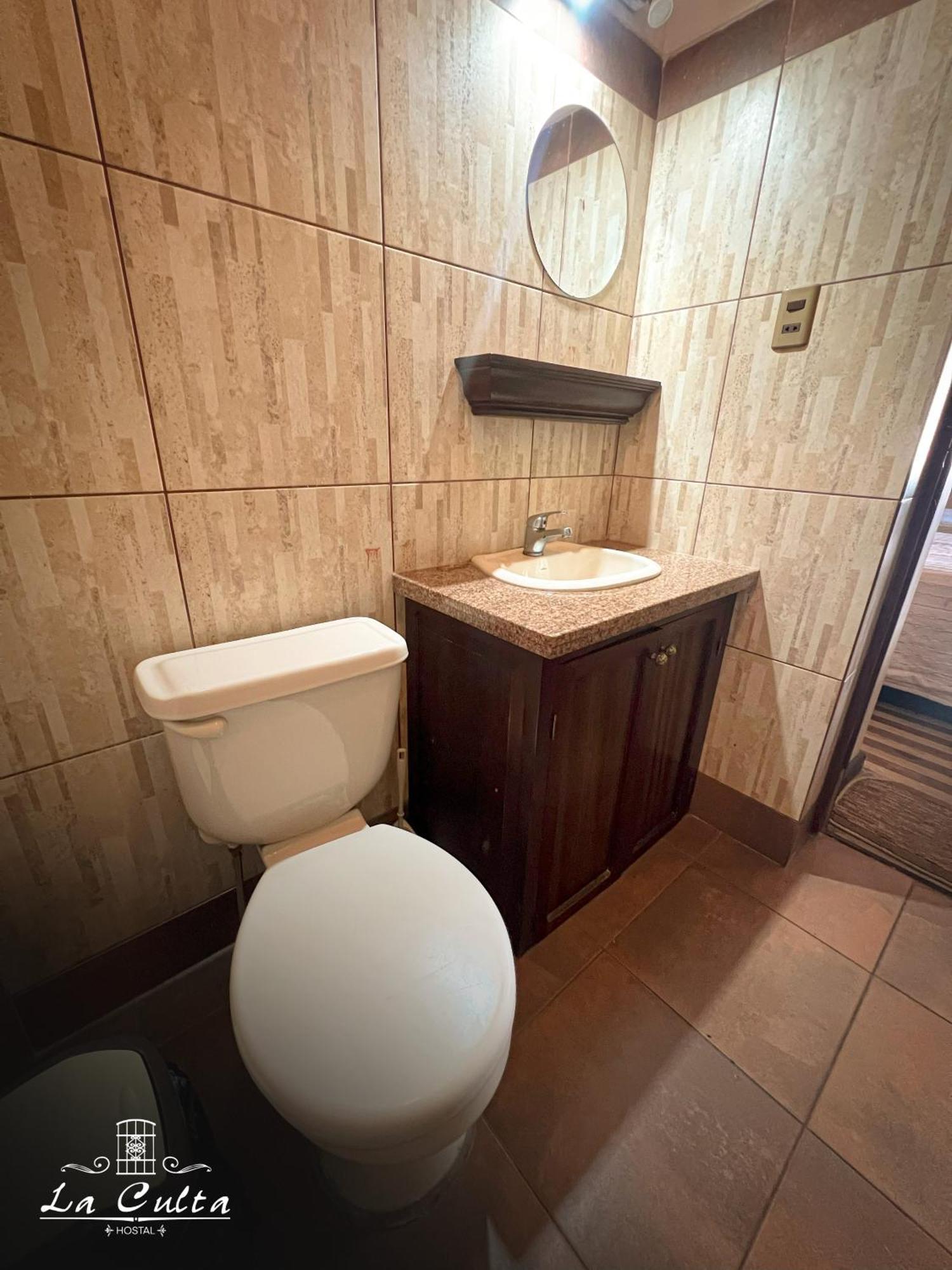 La Culta Centro Cultural Y Hostal Сукре Екстериор снимка
