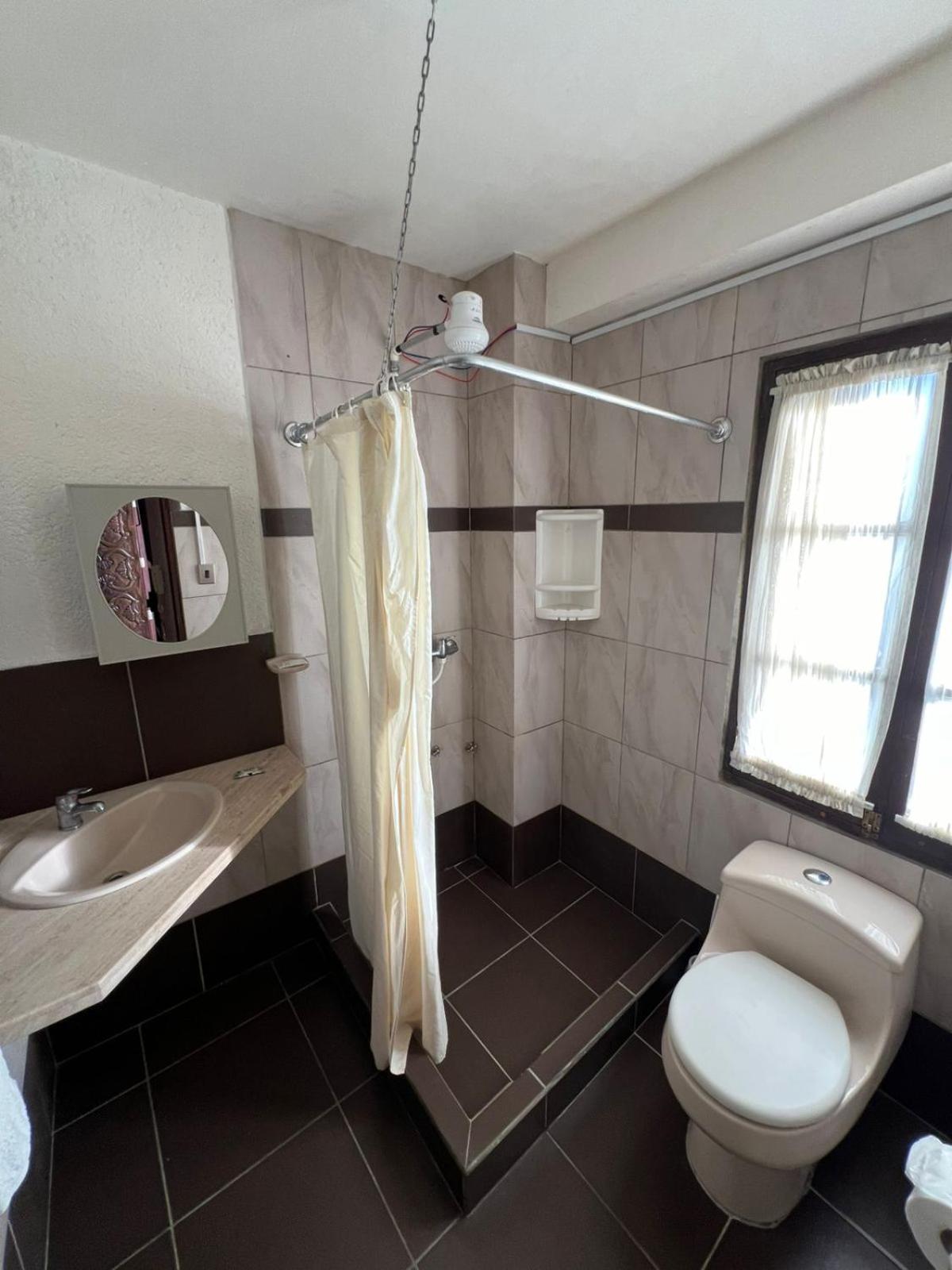 La Culta Centro Cultural Y Hostal Сукре Екстериор снимка