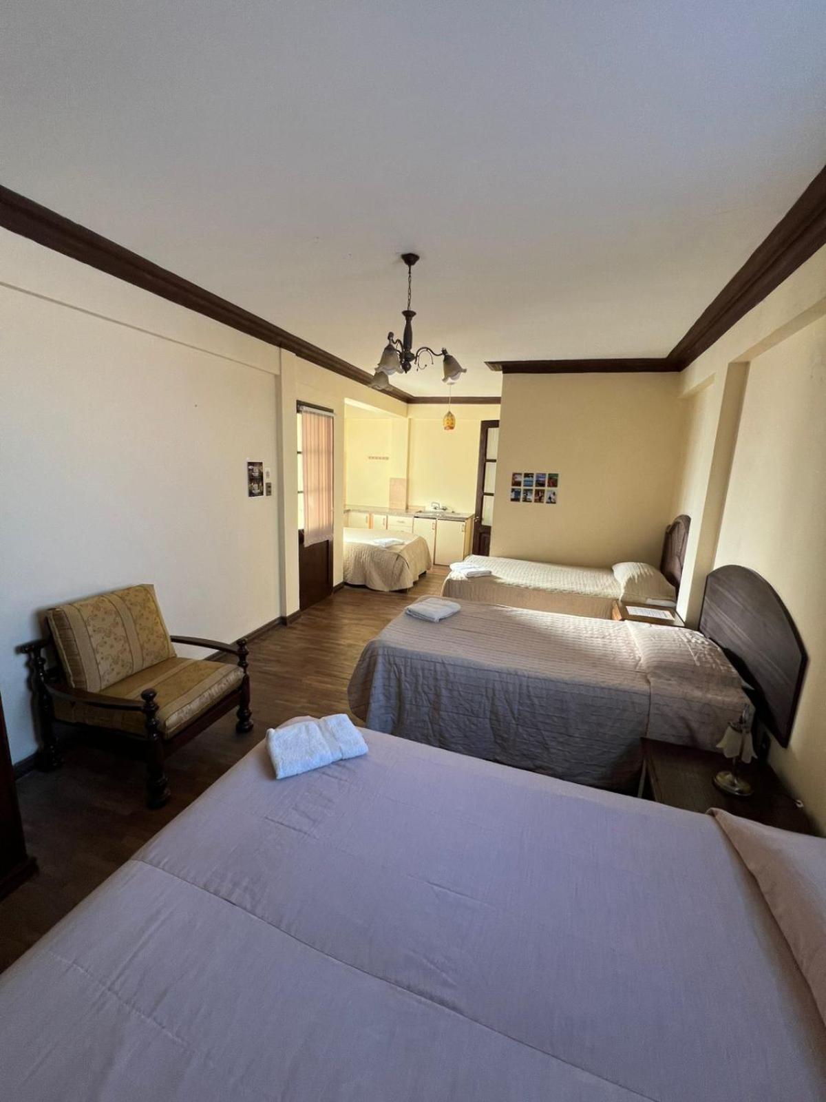 La Culta Centro Cultural Y Hostal Сукре Екстериор снимка
