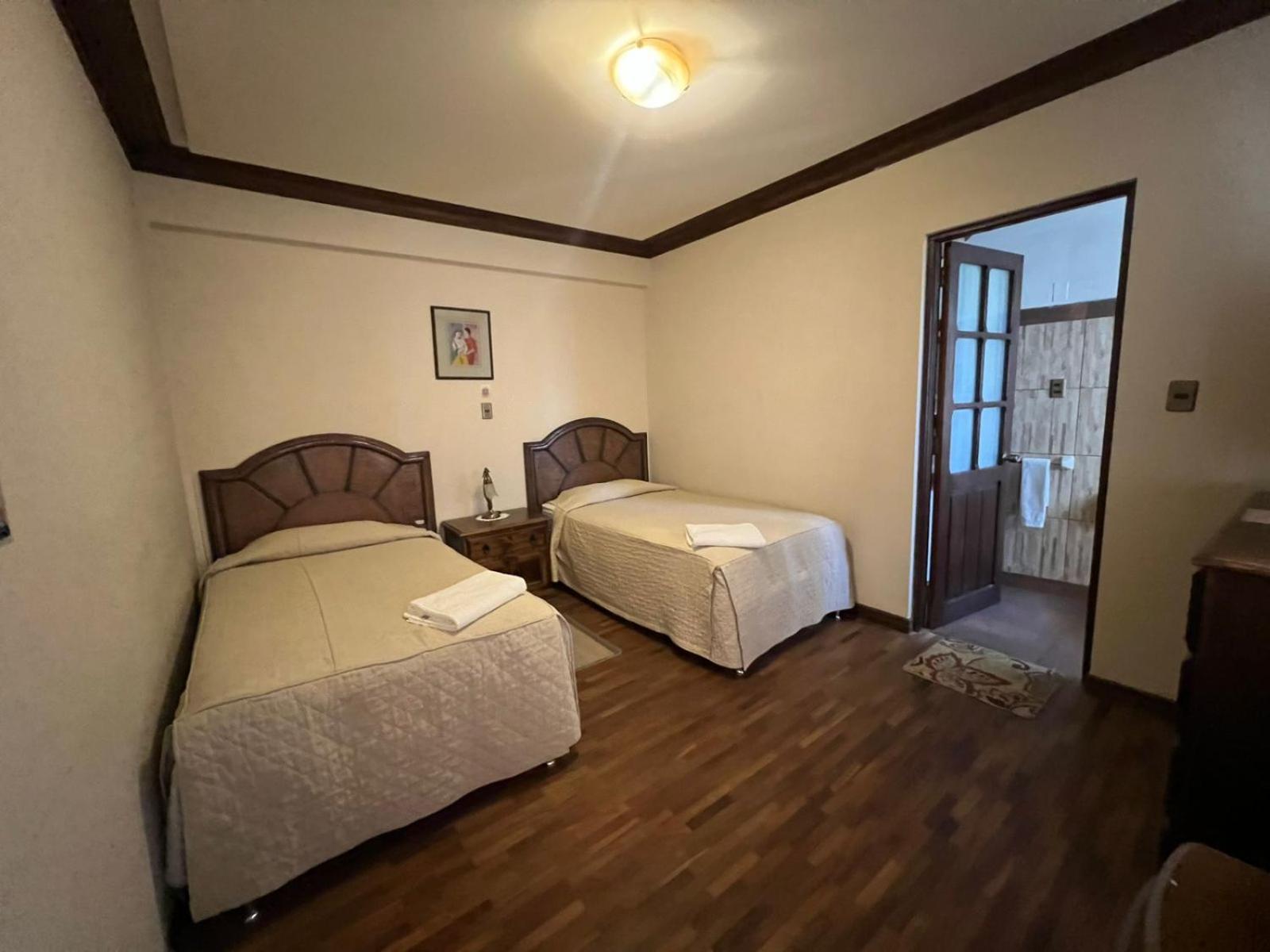 La Culta Centro Cultural Y Hostal Сукре Екстериор снимка
