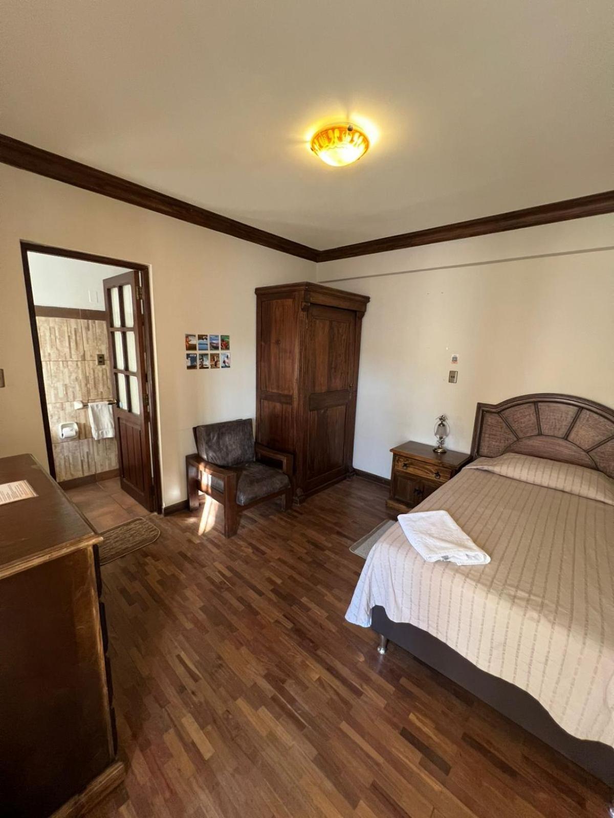 La Culta Centro Cultural Y Hostal Сукре Екстериор снимка